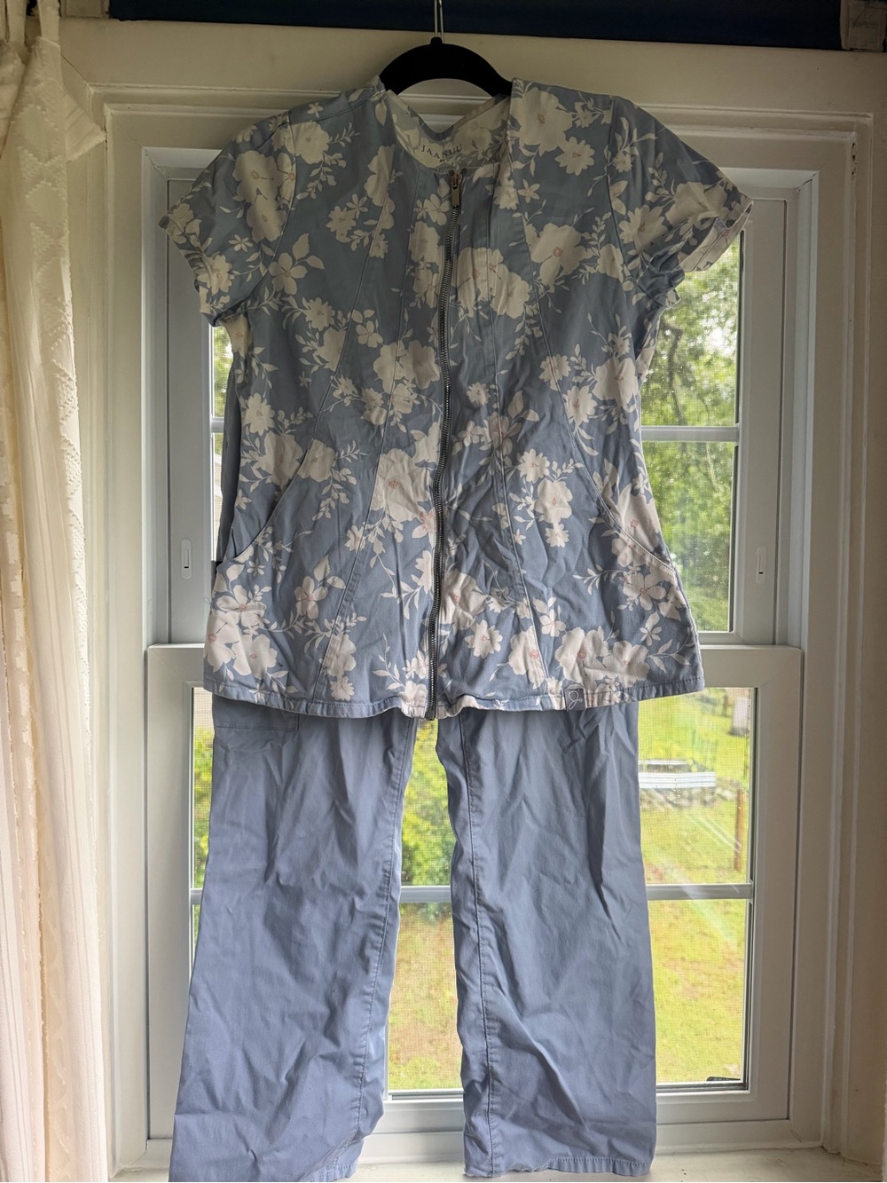 Jaanuu Light Blue Floral Scrub Set - Top & Pants